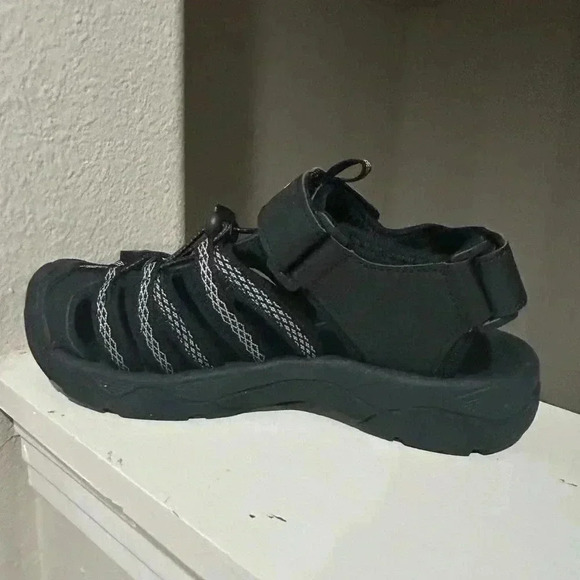 Nortiv8 Womens Sandals Outdoor Bungee Closed Toe Sports Sandals Sz 8 SNAS222W - Picture 3 of 9